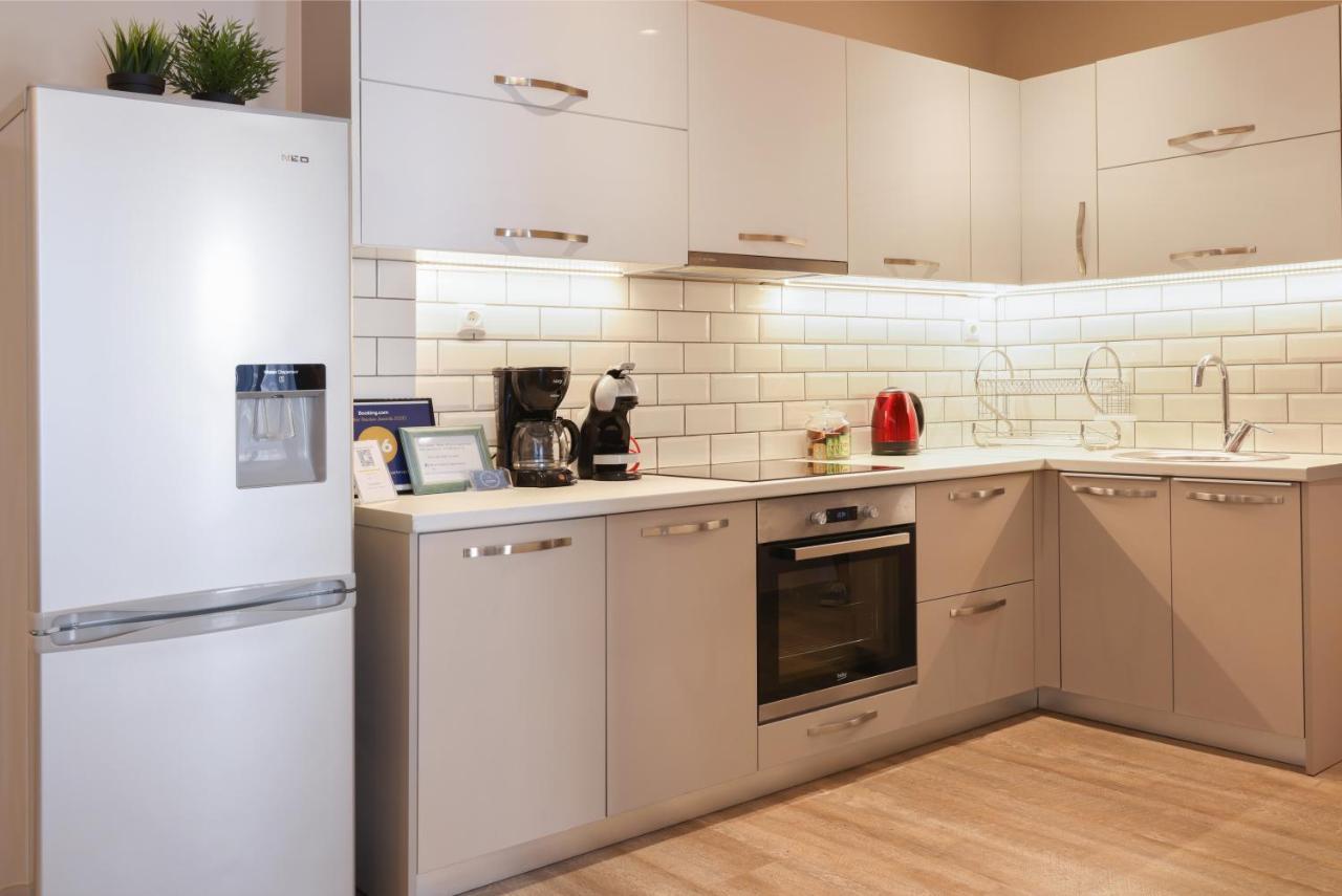 Two-Bedroom Apartment Private Balcony Lycabettus view